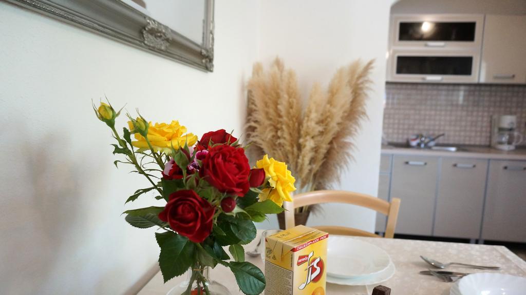 Apartments Red Rose Nin Εξωτερικό φωτογραφία