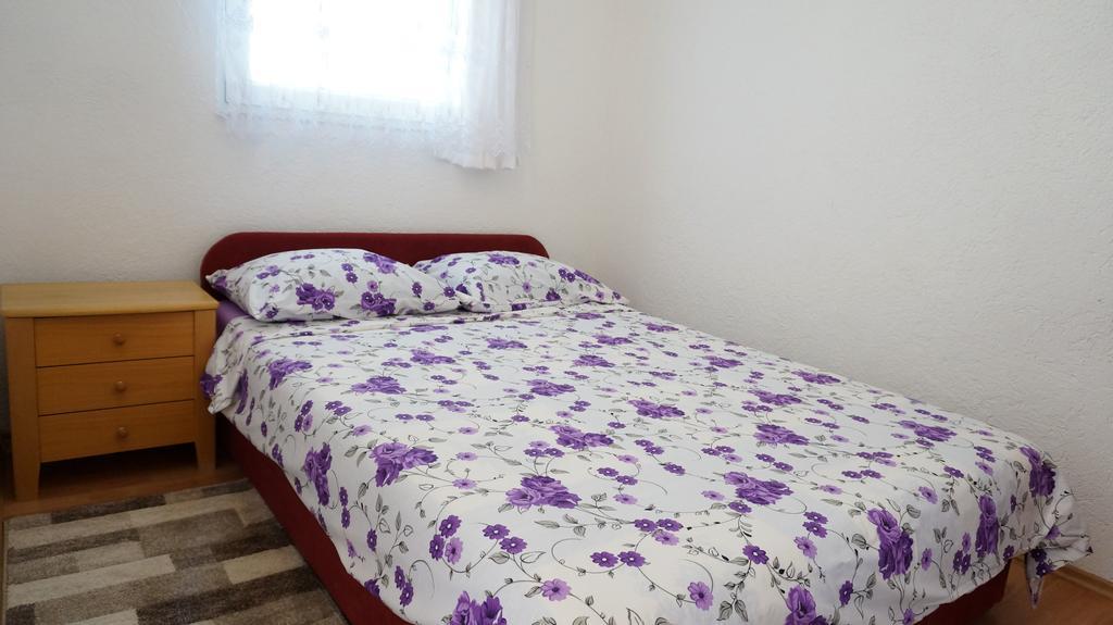 Apartments Red Rose Nin Εξωτερικό φωτογραφία